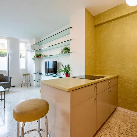 Appartement Apartments Navigli Center Milaan