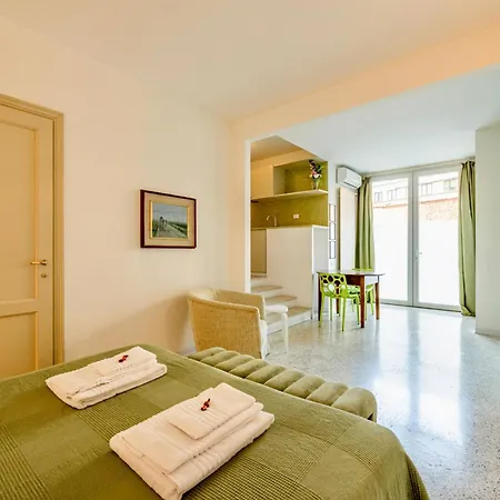 Apartments Navigli Center *