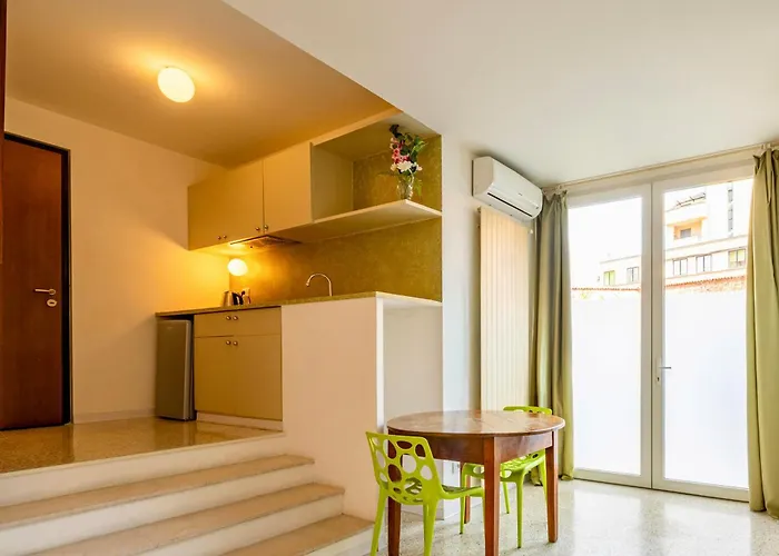 Διαμέρισμα Navigli Center *